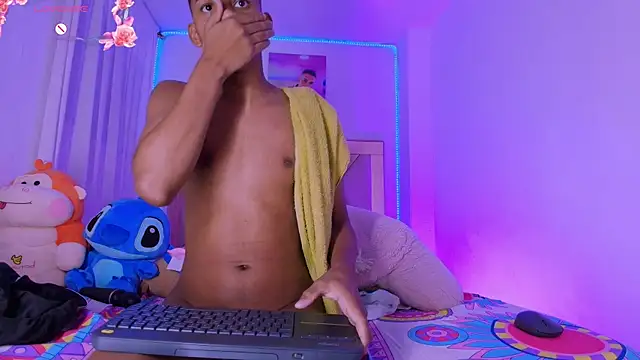 צ'אט XXX בשידור חי של dilan_alfonzo