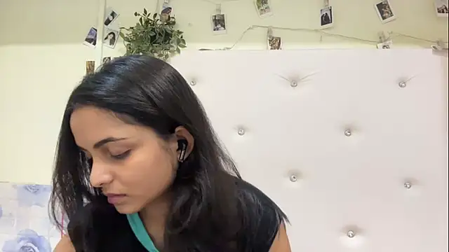 DainaFucci Pertunjukan Webcam