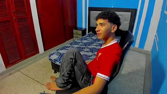 efrain_boyn Live XXX chat