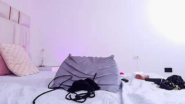 alanarose18 élő XXX-chatje