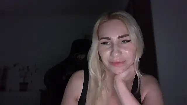 Solariaki Live XXX-chat