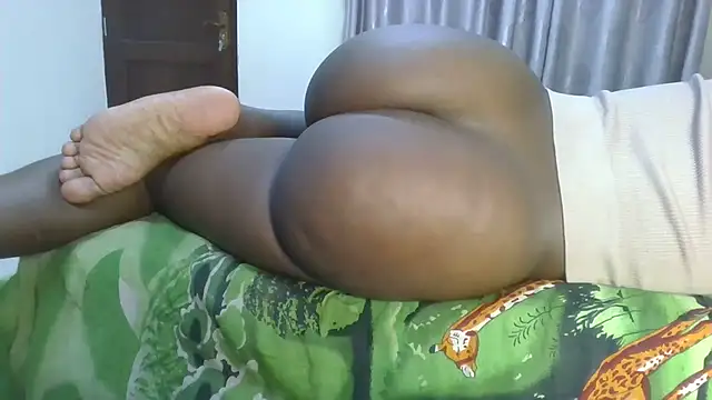 Bubble_Booty_On_Duty's Live XXX Chat