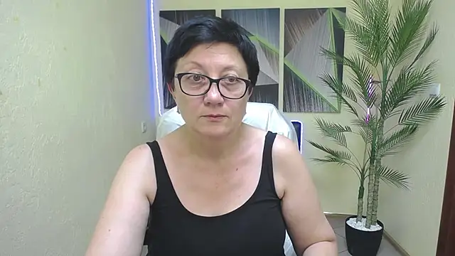 EmilyL0ve Live XXX Chat