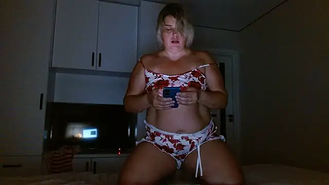 Chat XXX en directo de _CattrinaVegas_