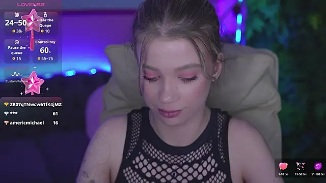 Онлайн чат XXX SunnyLay