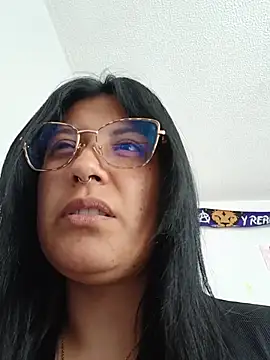 DaniPoison 即時 XXX 聊天