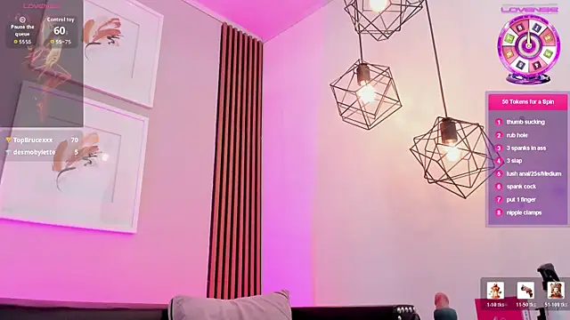 XXX chat uživo modela Maximoking26