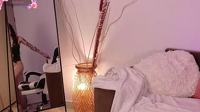 دردشة AnabelWolf الجنسية المباشرة