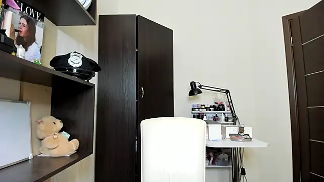 OhMyAlice লাইভ XXX চ্যাট