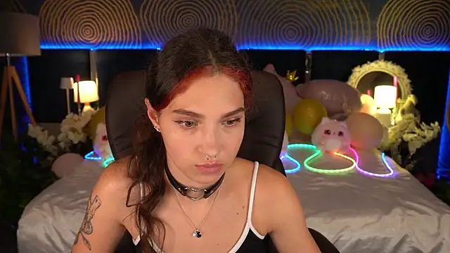 Chat +18 de BabyFlowerr ao vivo