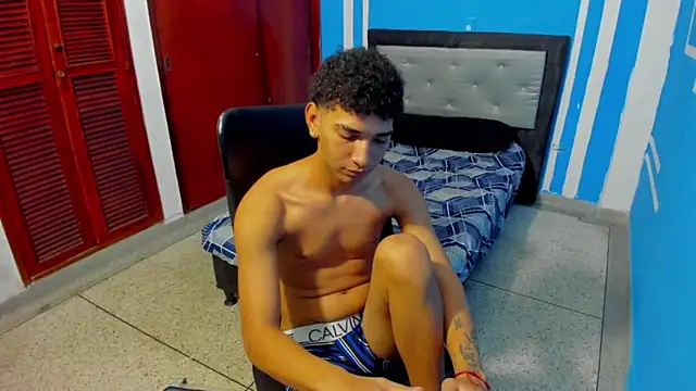Онлайн чат XXX efrain_boy