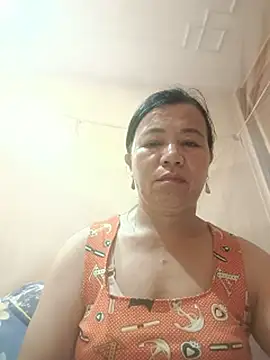 Chilly-wet Live XXX Chat