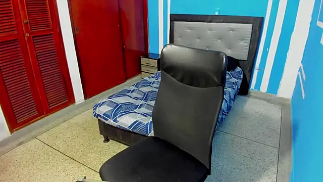 Chat XXX en directo de efrain_boy