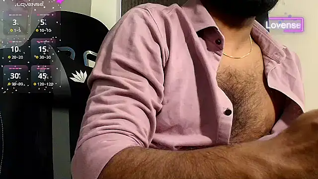 Chat +18 de SilverShade3 ao vivo