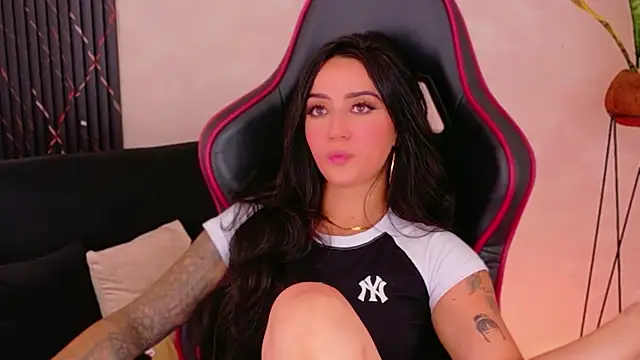Chat XXX en directo de EmmyEvans1