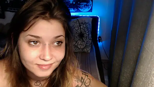 Živý XXX chat AlienforTwenty