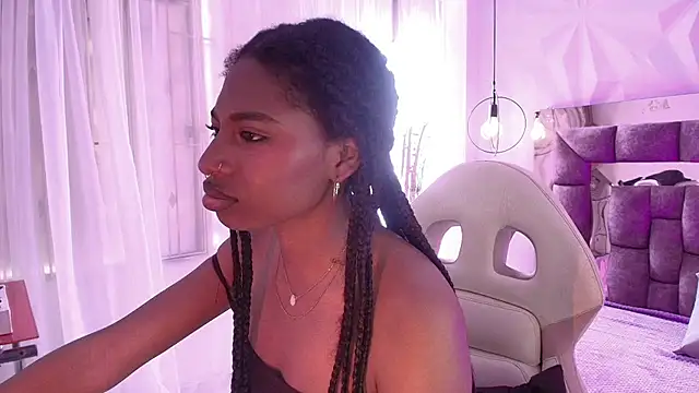 Chatroom XXX en direct de Queen_perla_