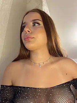 Immy_Megan Adlı Modelin Canlı XXX Sohbeti