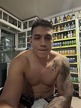 OliverWest04 Live XXX-chat
