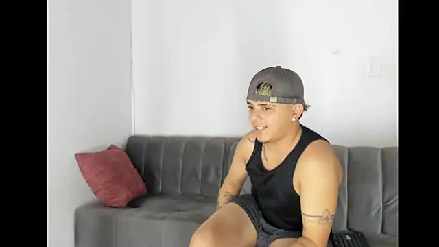 Charlie_Scorpion Chat XXX live