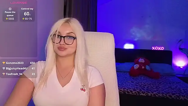 adrelaxina Adlı Modelin Canlı XXX Sohbeti