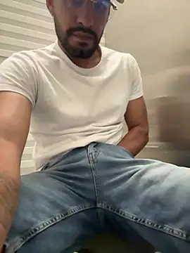 Leon__Hart_ live XXX chat