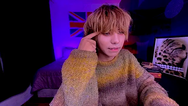 Aronn_44's Webcam Show
