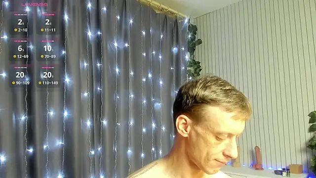 James2Inked élő XXX-chatje
