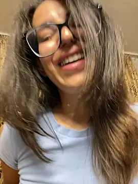 NadiraNoor's Live XXX Chat