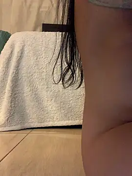 Chat +18 de Estefani_32 ao vivo