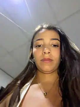 Chat +18 de Hall_16 ao vivo