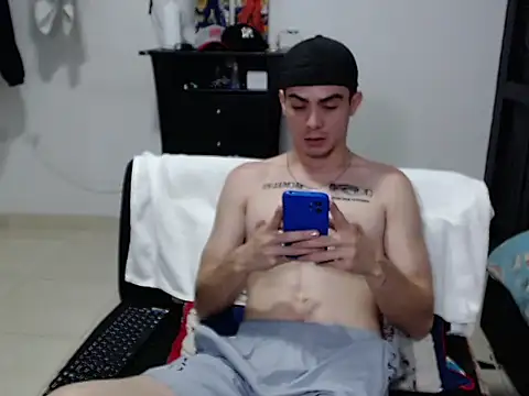 Zac_Efront Live XXX Chat