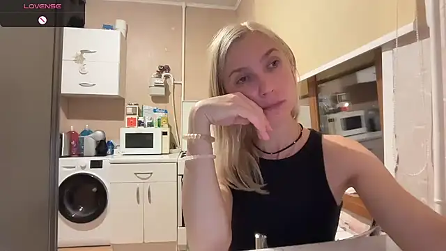AngelJeni – Naživo XXX chat