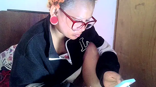 xblackstarX1's Live XXX Chat