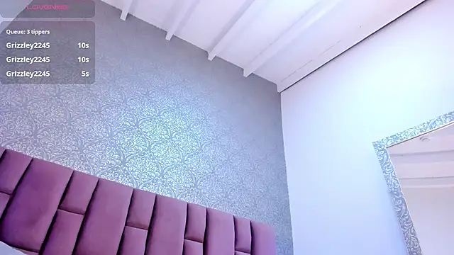 DianaRed_ live XXX chat