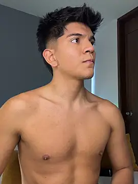OnlySantty XXX чат на живо