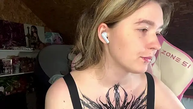HeidiTian's Live XXX Chat