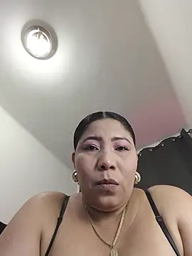 LeizaMagnus Chat XXX in diretta