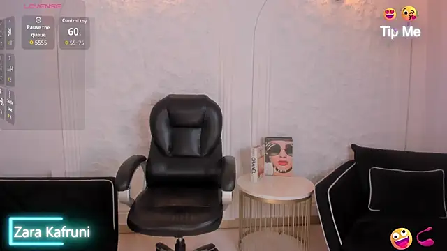 ZaraKafruni élő XXX-chatje