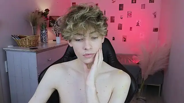 Chat +18 de kevingarsiaa ao vivo