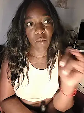 LizaShowX Adlı Modelin Canlı XXX Sohbeti