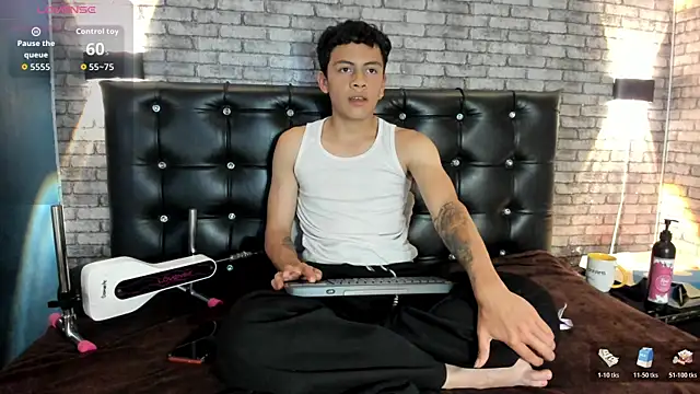 Mike_red Live XXX Chat