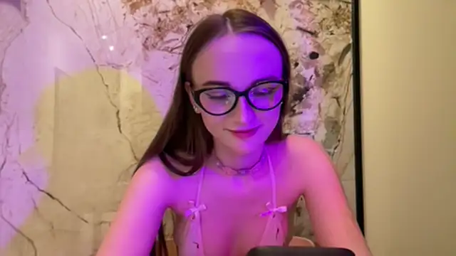 babynikas Live XXX Chat
