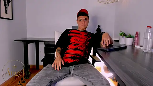 AngelBlue__ – Naživo XXX chat