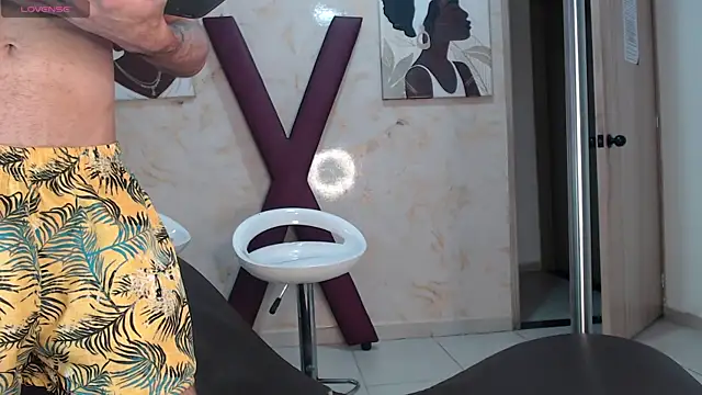 SUCKING_LOVER1 Live XXX-Chat