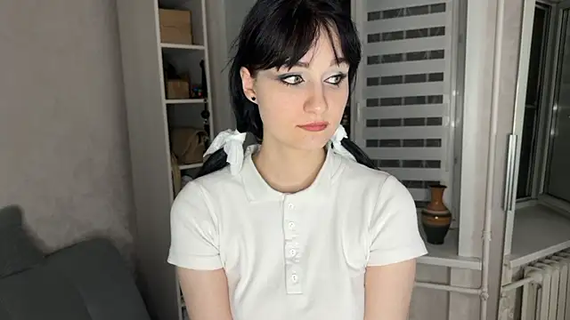Velvet_Kate Adlı Modelin Canlı XXX Sohbeti