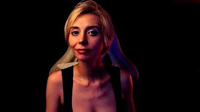 Chat +18 de Blondice ao vivo
