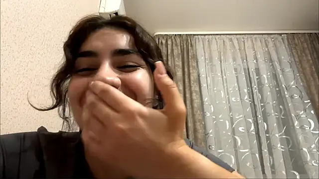 Chat +18 de Ledi_Asthik ao vivo