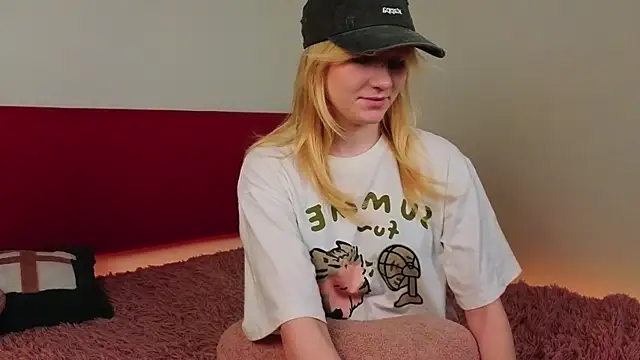 KoriMelon Live XXX Chat
