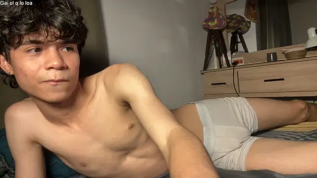 OopsAgain_ – Naživo XXX chat